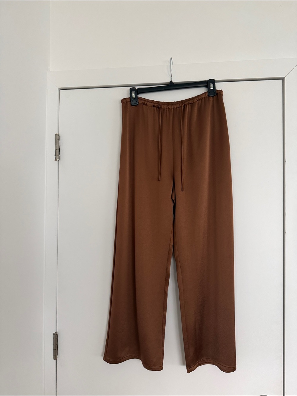 LESET Silky Drawstring Pants NWT - Henna - SZ S - Picture 2 of 5